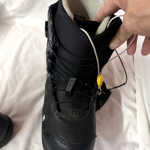 Burton Snowboard Boots Size 7 - Picture 9 of 16